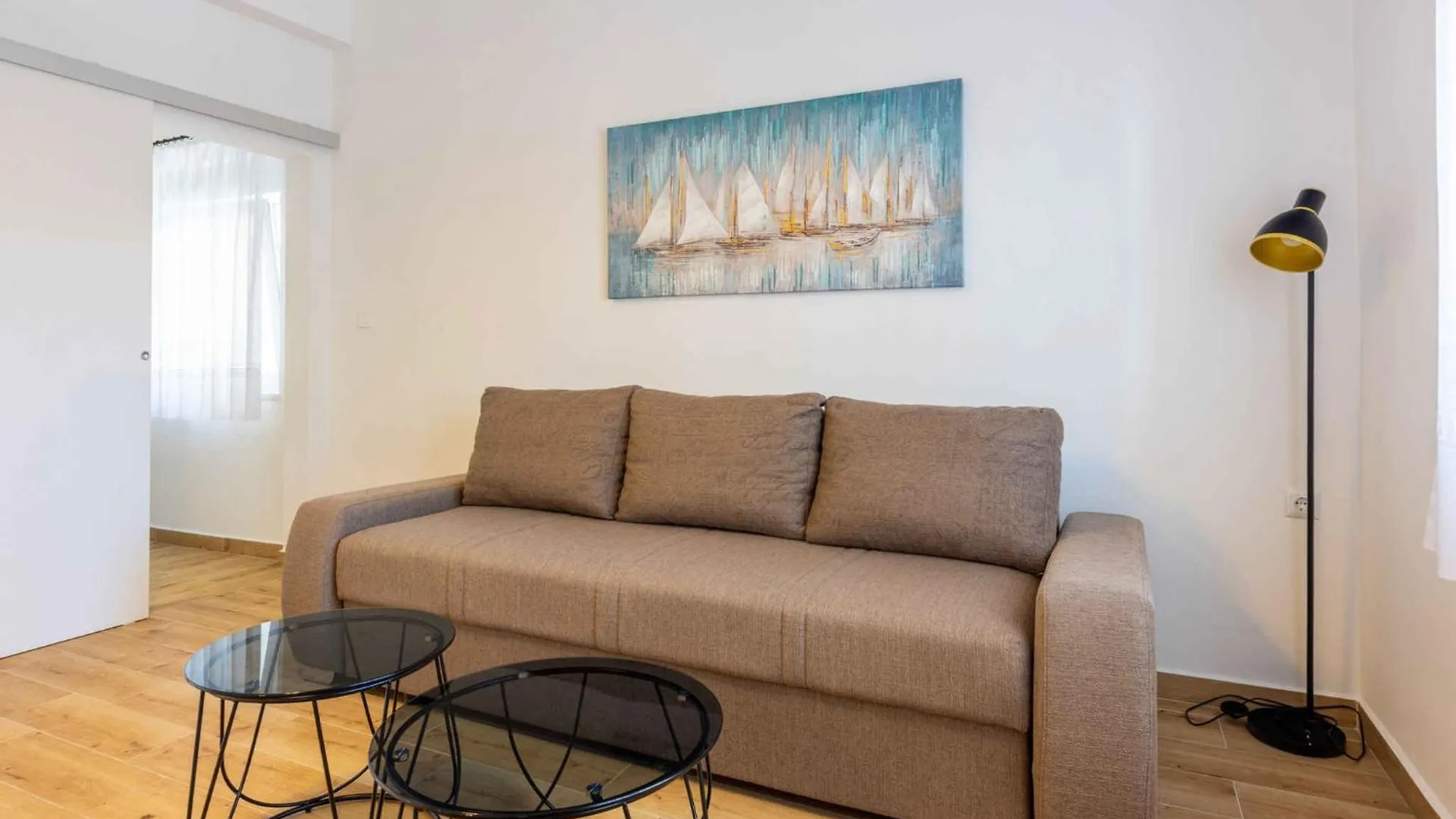 Apartments In Novi Vinodolski 42648