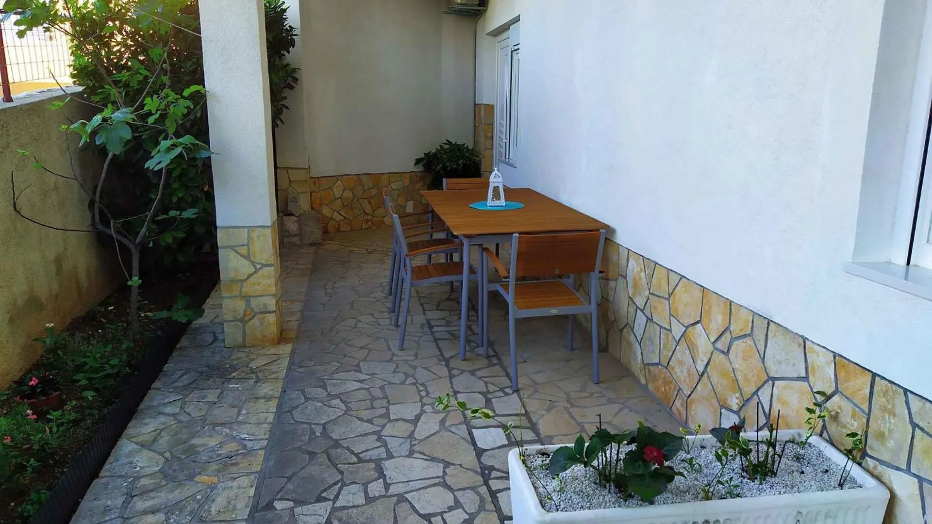 Apartments In Novi Vinodolski 42648